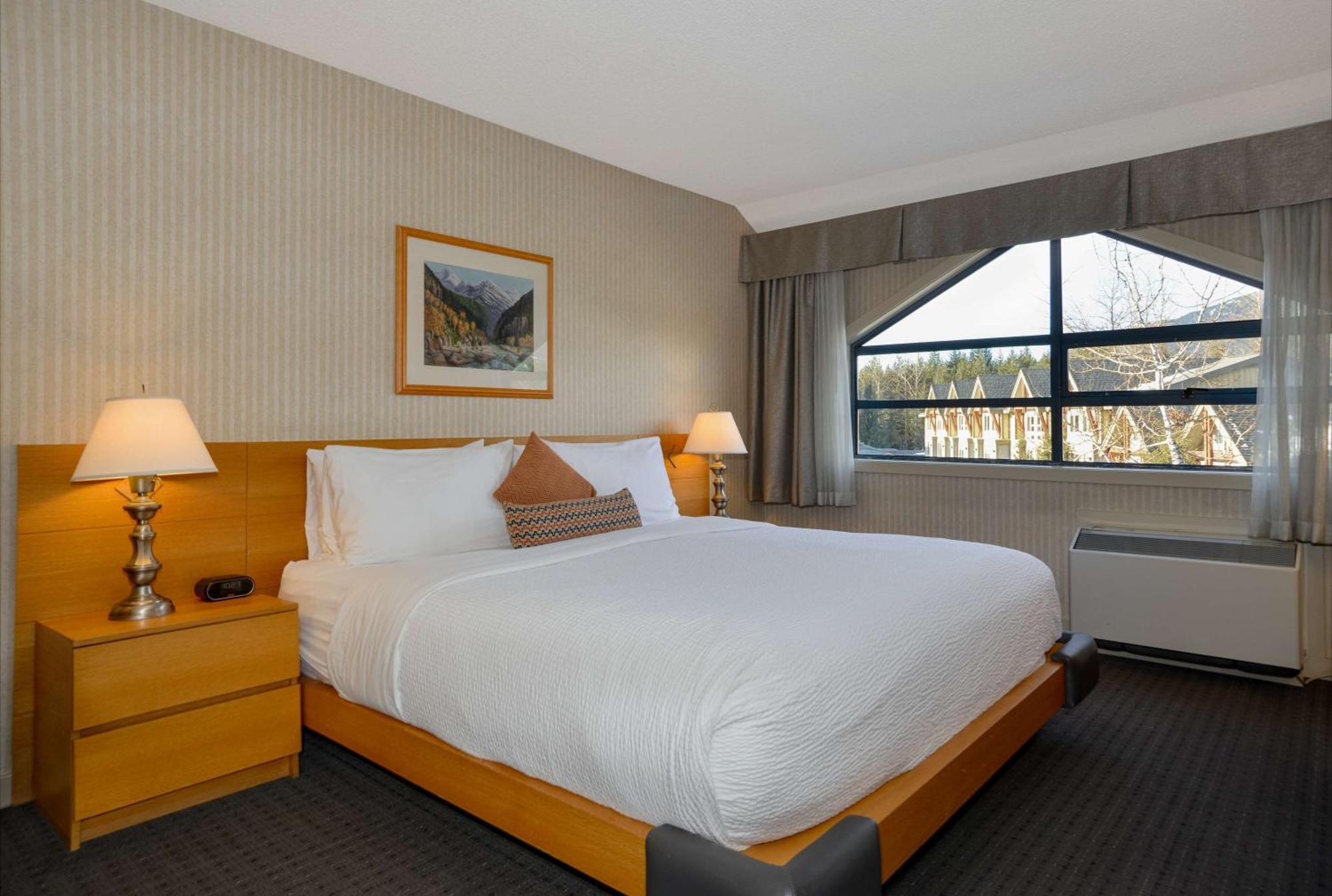 Listel Whistler, A Coast Hotel Экстерьер фото