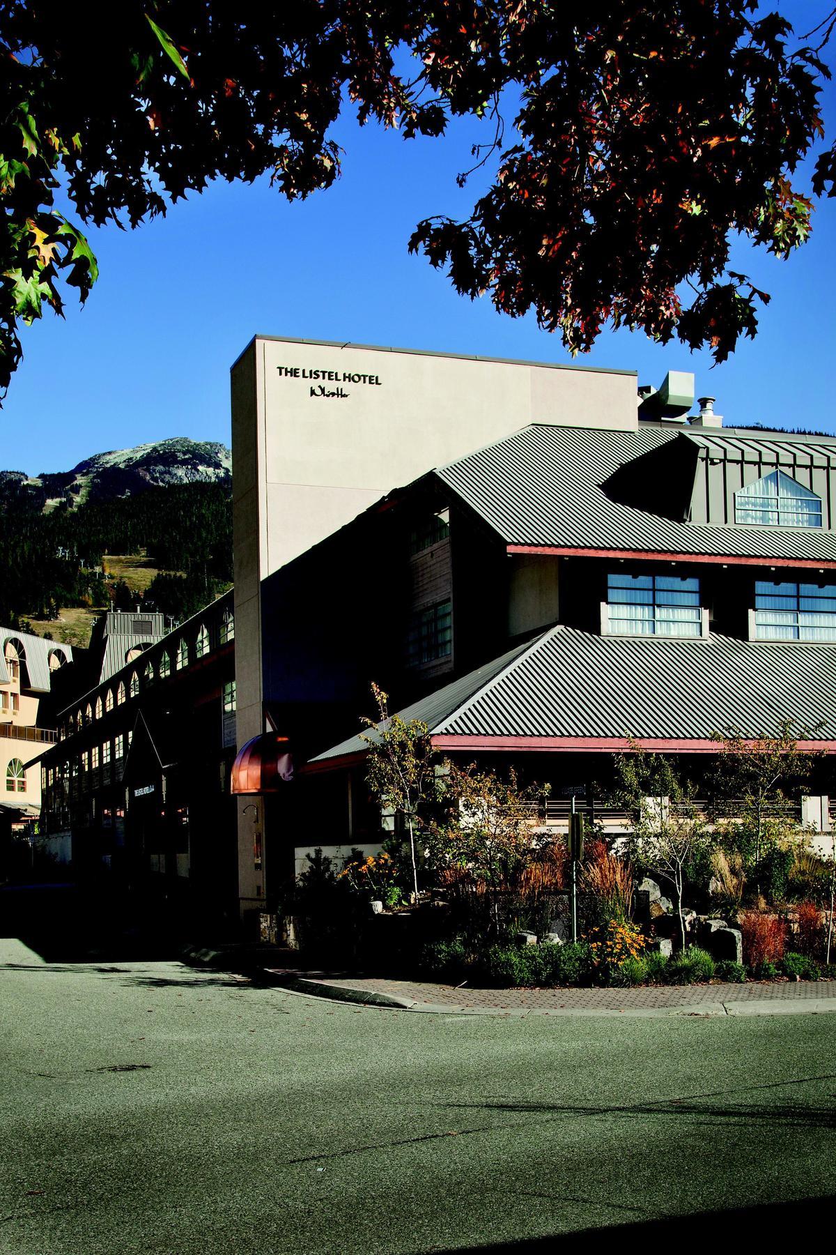 Listel Whistler, A Coast Hotel Экстерьер фото