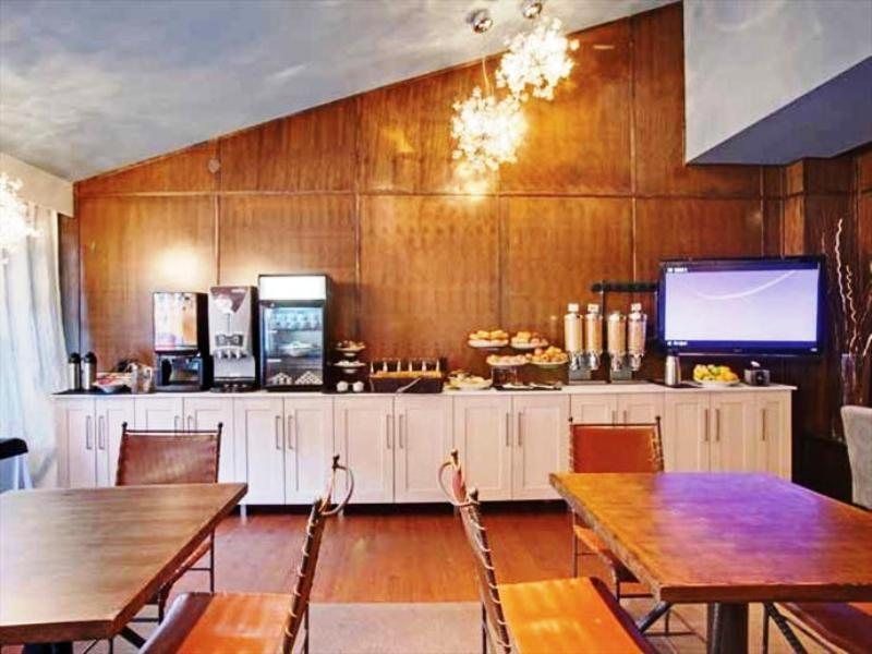 Listel Whistler, A Coast Hotel Экстерьер фото
