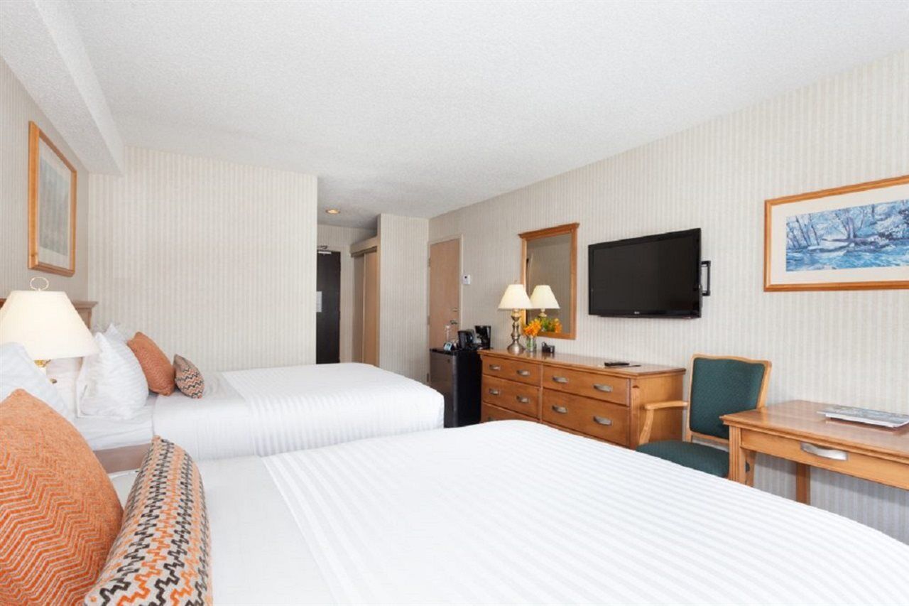 Listel Whistler, A Coast Hotel Экстерьер фото